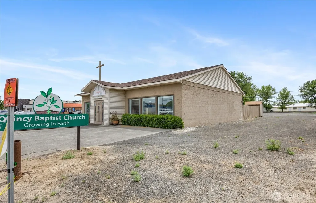 228 SE F Street Quincy WA 98848