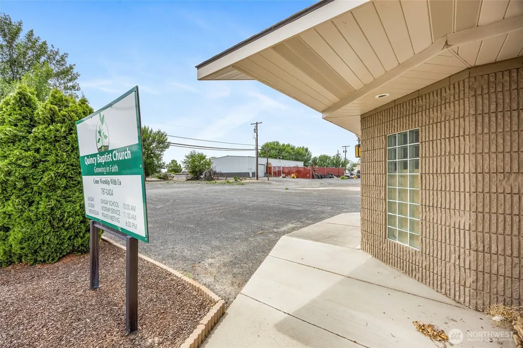 228 SE F Street Quincy WA 98848