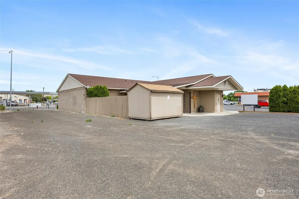 228 SE F Street Quincy WA 98848