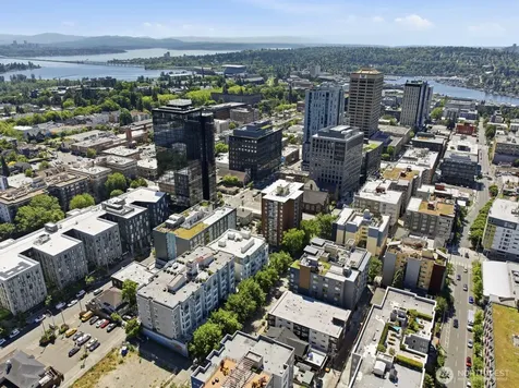 4731 12th Avenue NE Seattle WA 98105