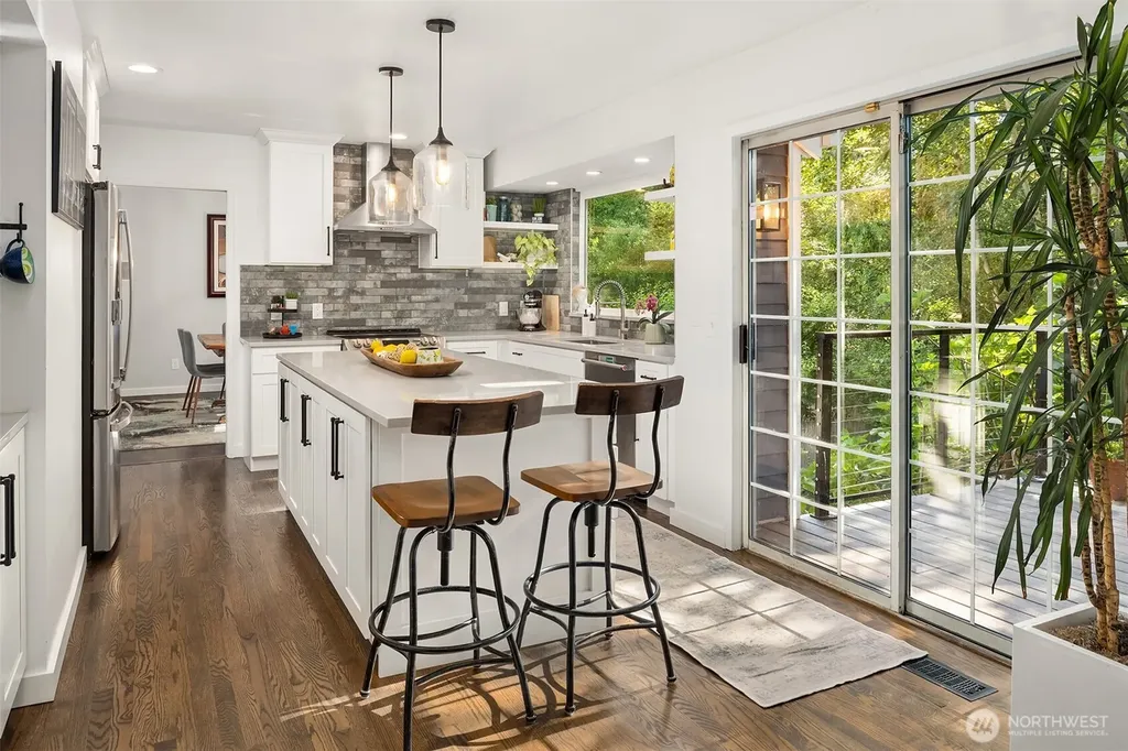4261 244th Place SE Sammamish WA 98029