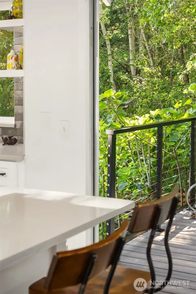 4261 244th Place SE Sammamish WA 98029
