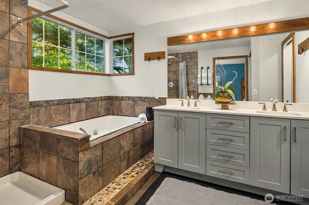 4261 244th Place SE Sammamish WA 98029