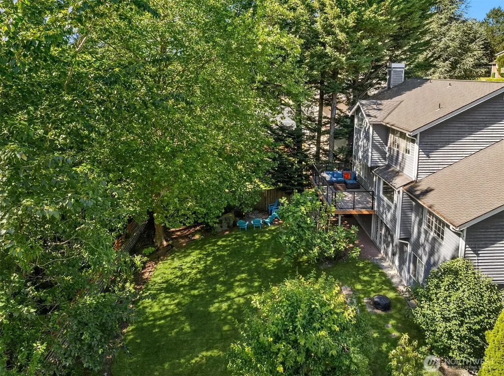 4261 244th Place SE Sammamish WA 98029