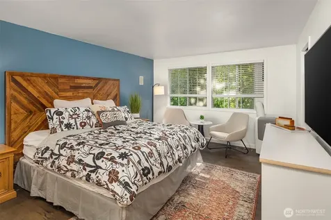 4261 244th Place SE Sammamish WA 98029