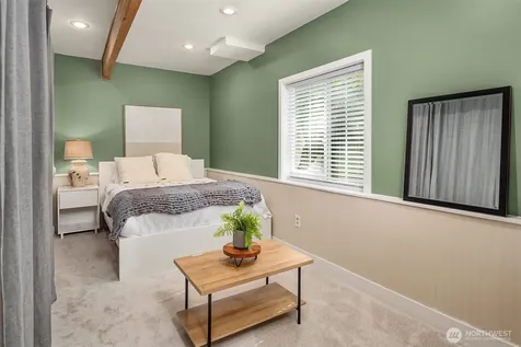 4261 244th Place SE Sammamish WA 98029