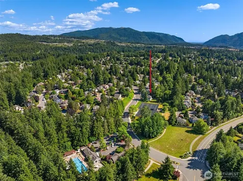 4261 244th Place SE Sammamish WA 98029