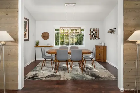 4261 244th Place SE Sammamish WA 98029