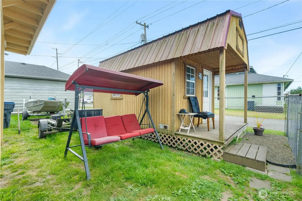 2523 Simpson Avenue Aberdeen WA 98520