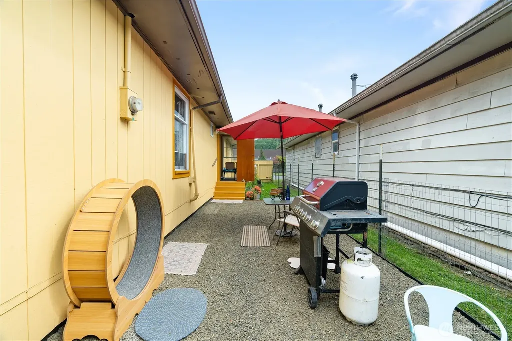 2523 Simpson Avenue Aberdeen WA 98520