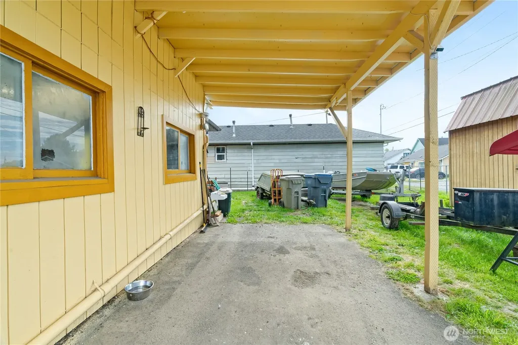 2523 Simpson Avenue Aberdeen WA 98520