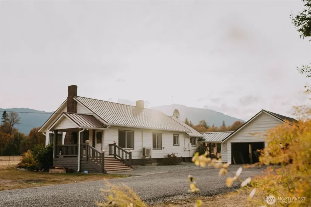 11610 Martin Road Rockport WA 98283