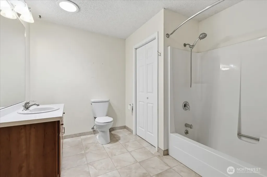 21 Diamond Street Electric City WA 99123