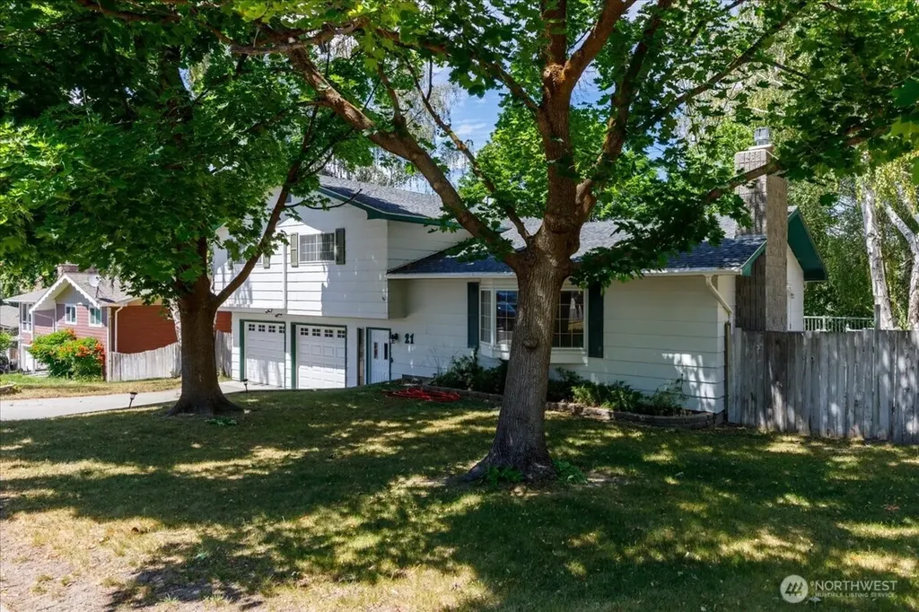 21 Diamond Street Electric City WA 99123
