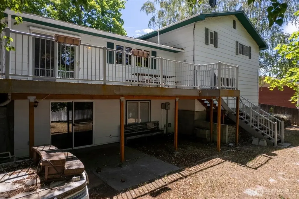 21 Diamond Street Electric City WA 99123