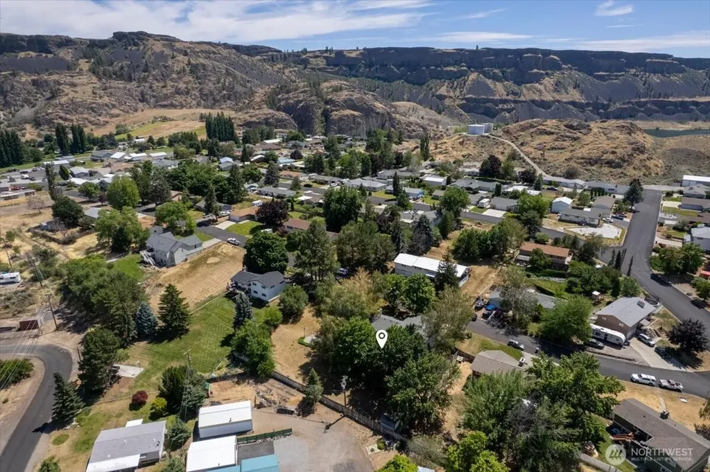 21 Diamond Street Electric City WA 99123