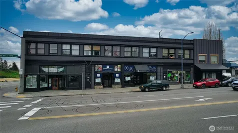 2912 Hewitt Avenue Everett WA 98201