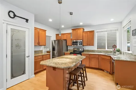 17208 138th Avenue Ct E Puyallup WA 98374