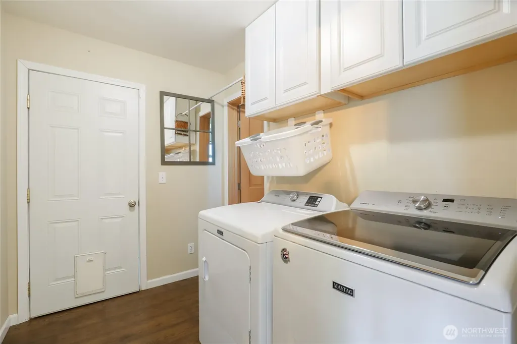 360 NE Max William Loop Poulsbo WA 98370