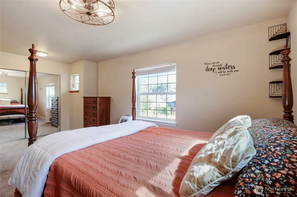 360 NE Max William Loop Poulsbo WA 98370