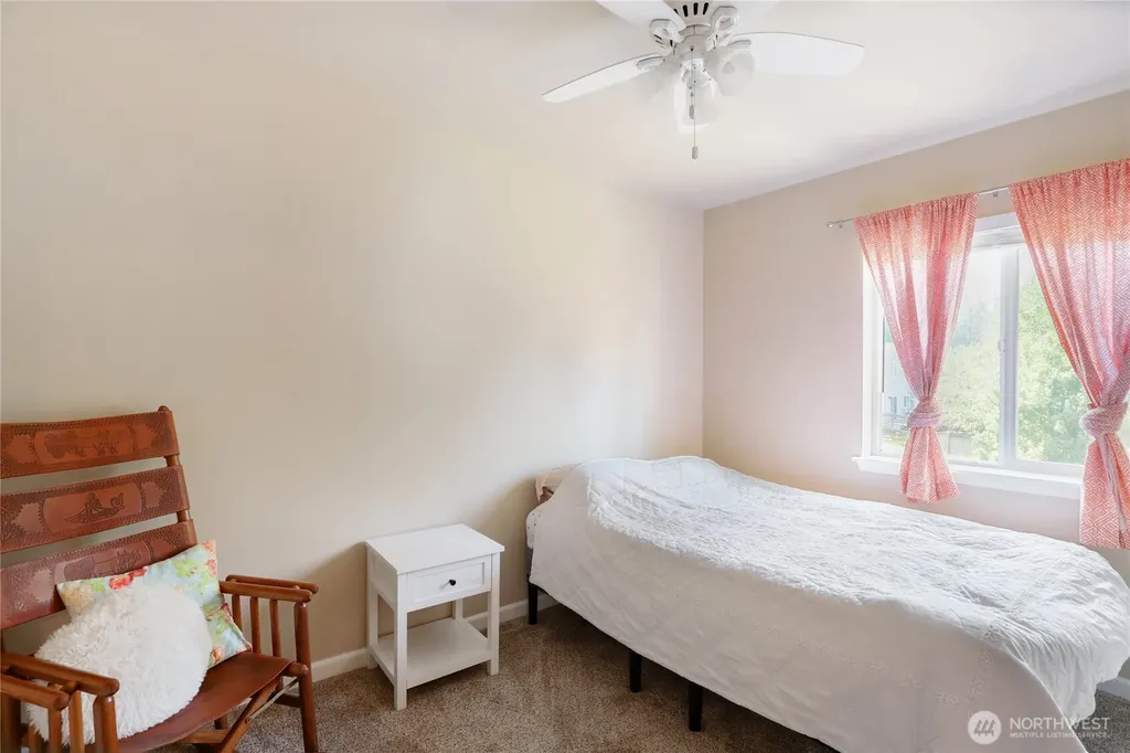 360 NE Max William Loop Poulsbo WA 98370
