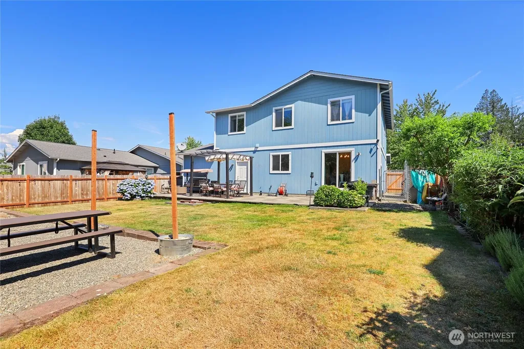 360 NE Max William Loop Poulsbo WA 98370