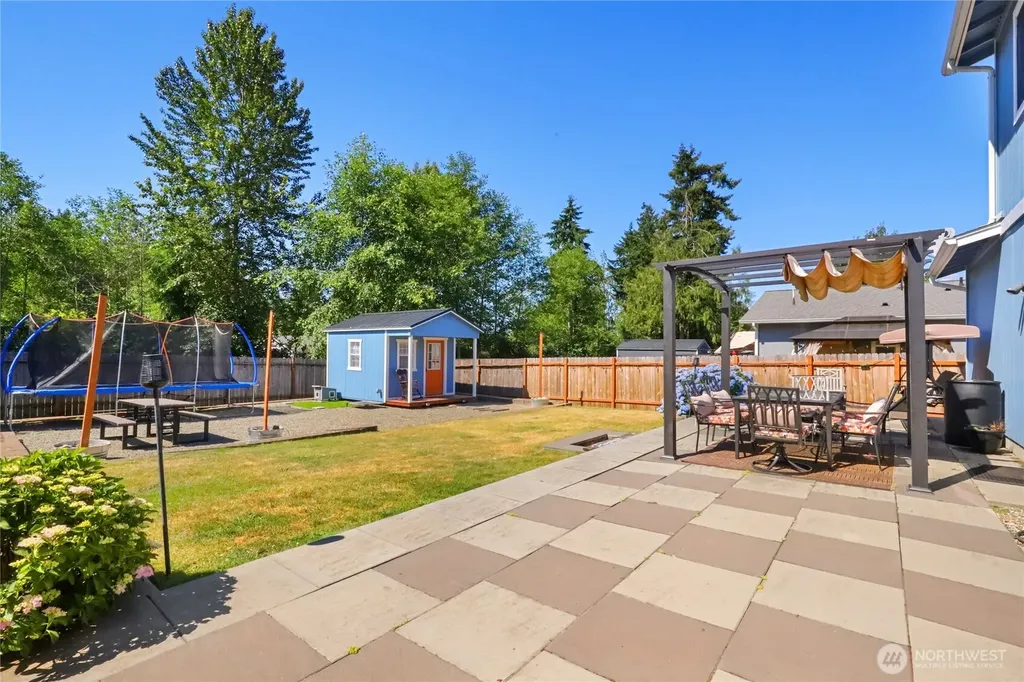 360 NE Max William Loop Poulsbo WA 98370