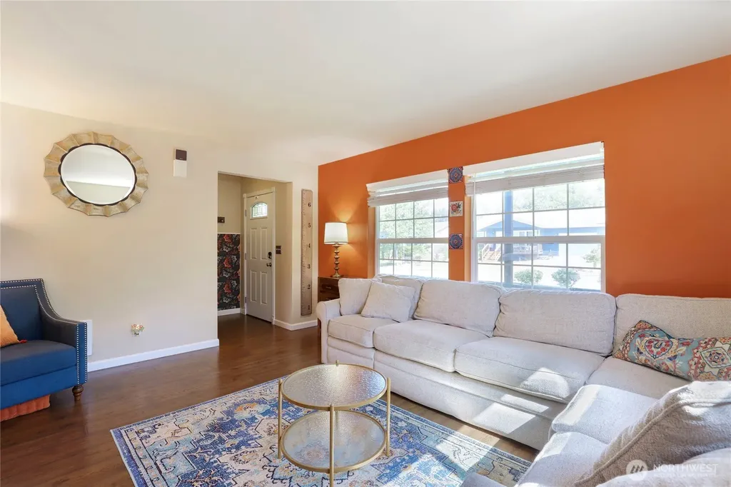 360 NE Max William Loop Poulsbo WA 98370