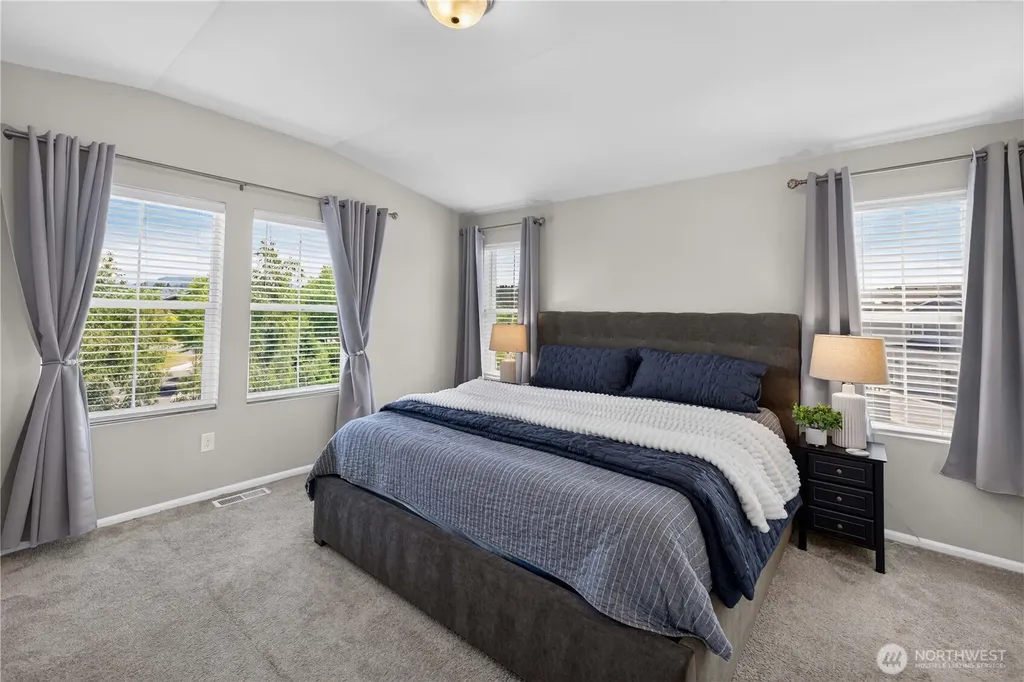 32831 Ten Trails Parkway SE Black Diamond WA 98010