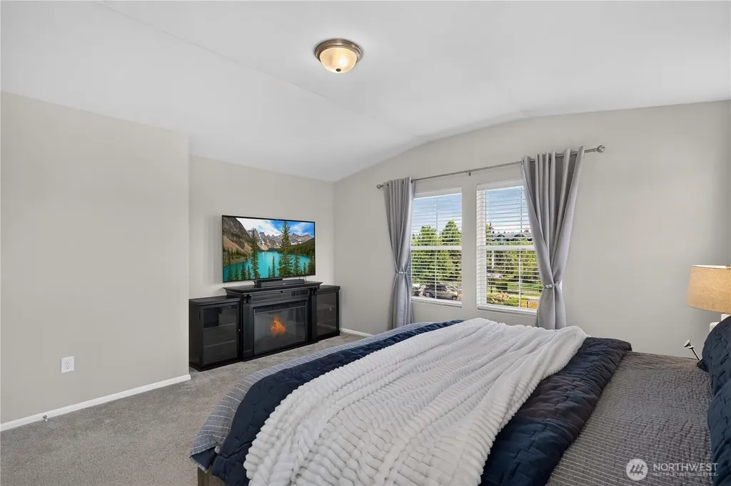 32831 Ten Trails Parkway SE Black Diamond WA 98010