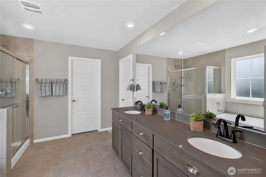 32831 Ten Trails Parkway SE Black Diamond WA 98010