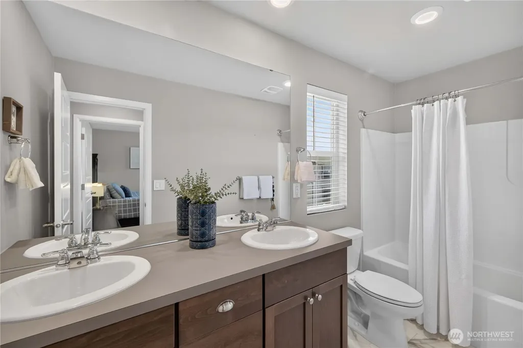32831 Ten Trails Parkway SE Black Diamond WA 98010