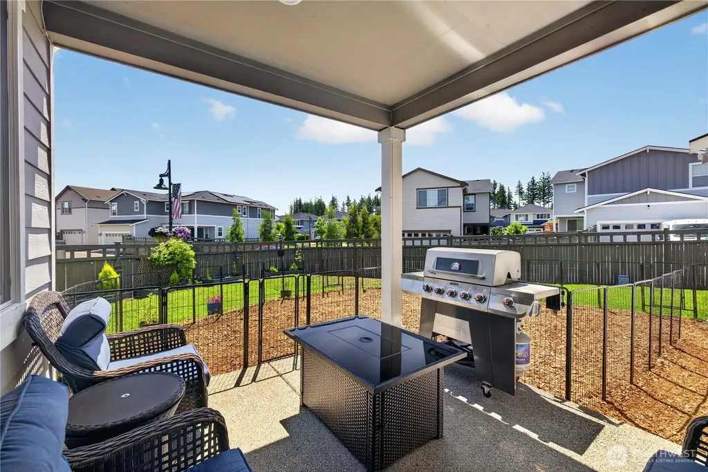 32831 Ten Trails Parkway SE Black Diamond WA 98010