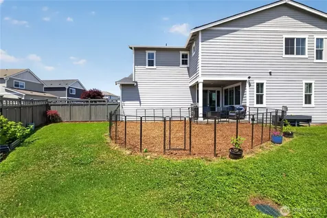 32831 Ten Trails Parkway SE Black Diamond WA 98010