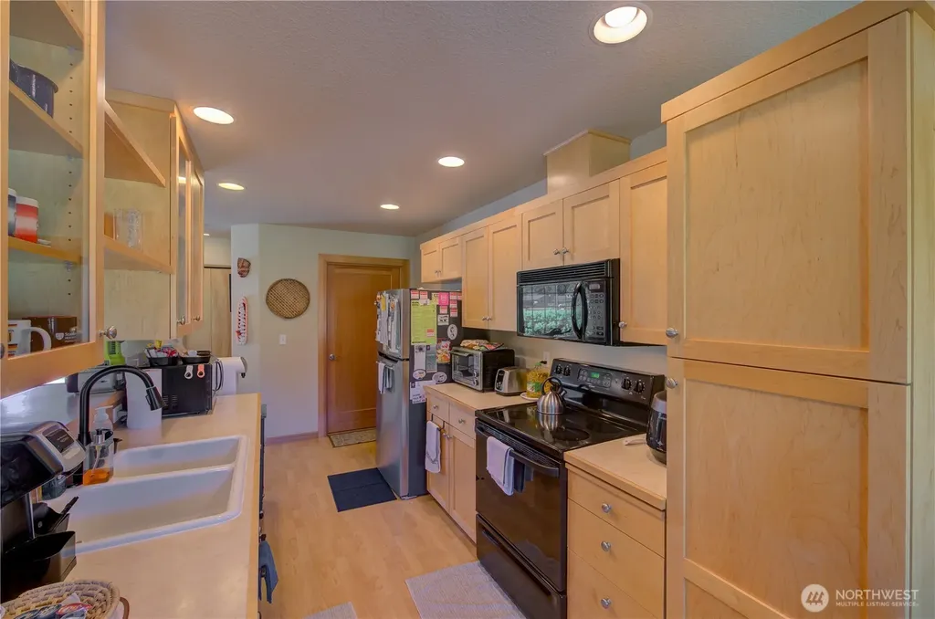 1405 314th Place Ocean Park WA 98640