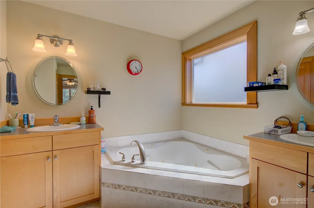 1405 314th Place Ocean Park WA 98640