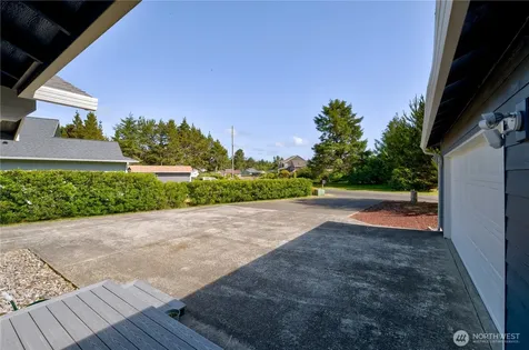 1405 314th Place Ocean Park WA 98640