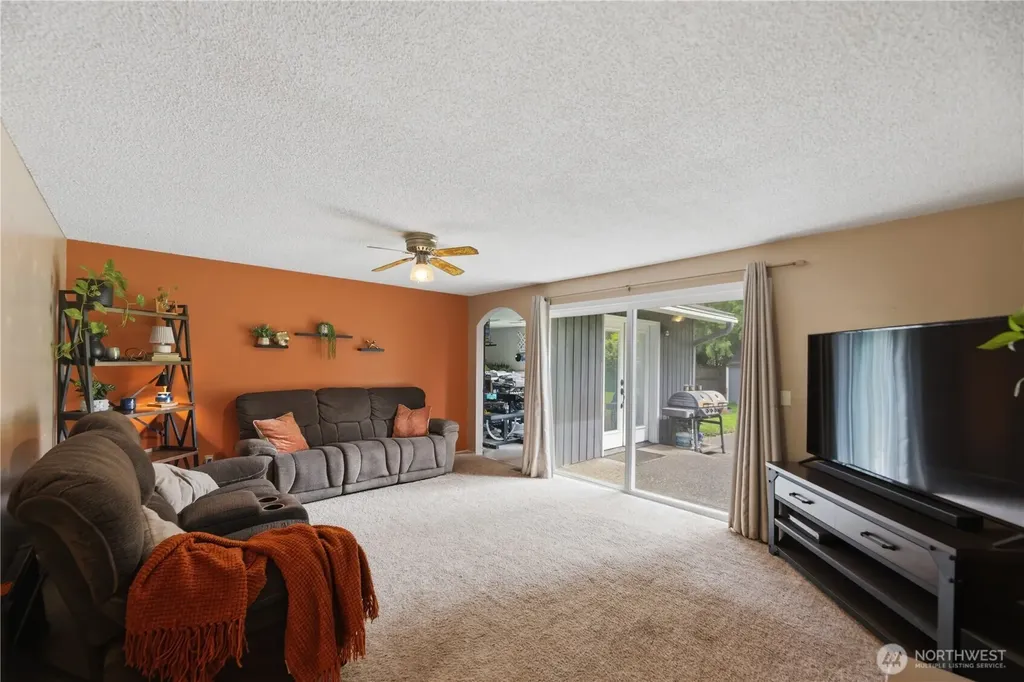 12264 156th Avenue SE Renton WA 98059