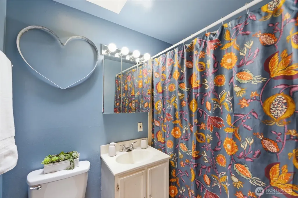 12264 156th Avenue SE Renton WA 98059