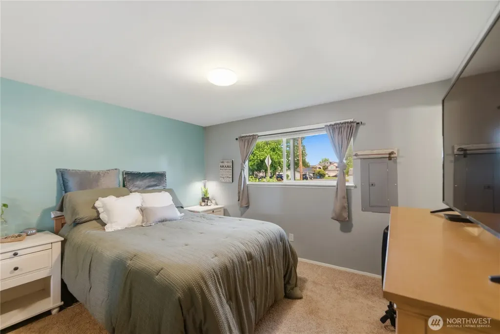 12264 156th Avenue SE Renton WA 98059