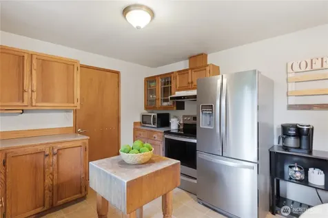 12264 156th Avenue SE Renton WA 98059