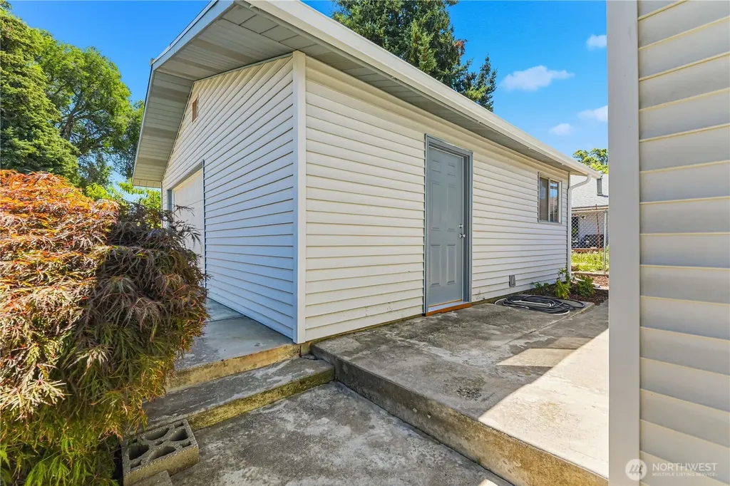 1321 9th Street Wenatchee WA 98801