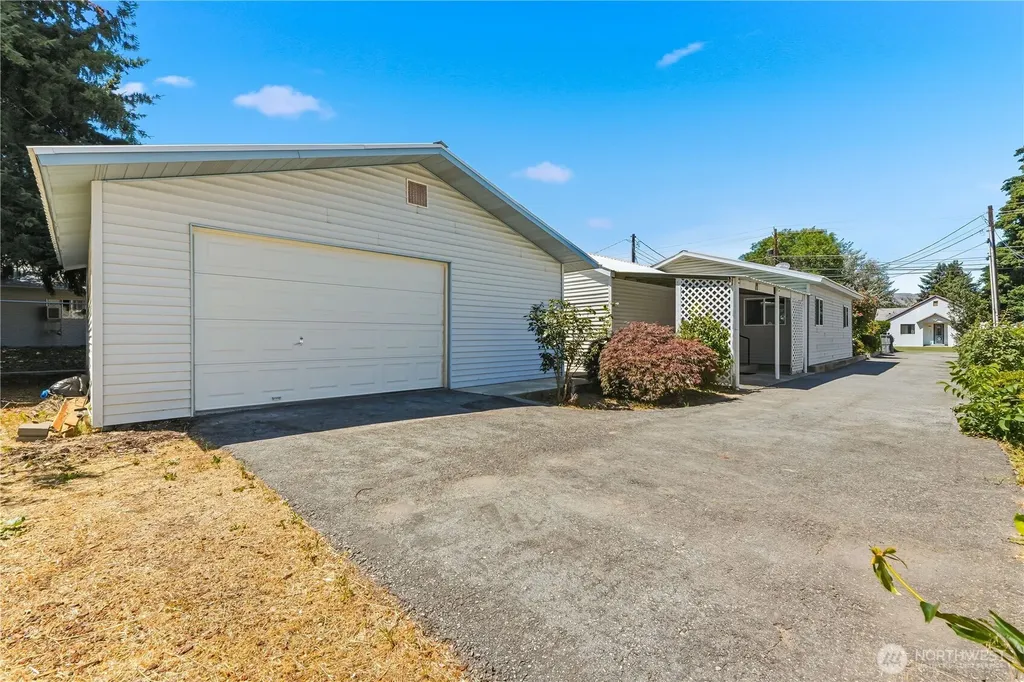 1321 9th Street Wenatchee WA 98801