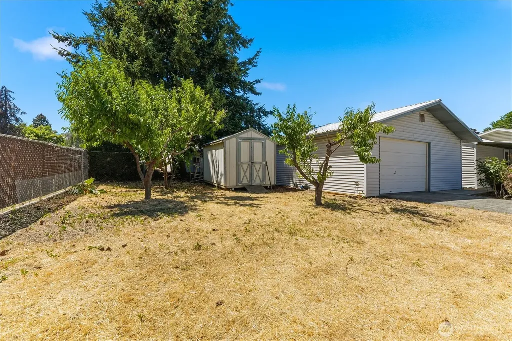1321 9th Street Wenatchee WA 98801