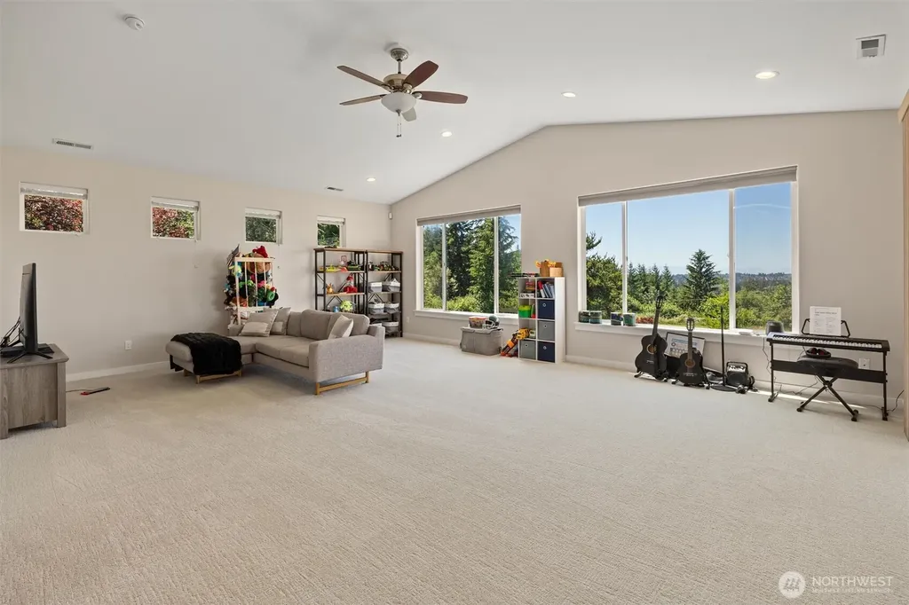 3504 161st Avenue NE Snohomish WA 98290