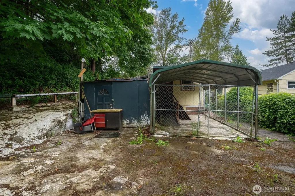 618 N 3rd Avenue Kelso WA 98626