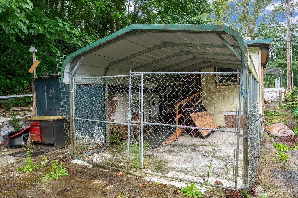 618 N 3rd Avenue Kelso WA 98626