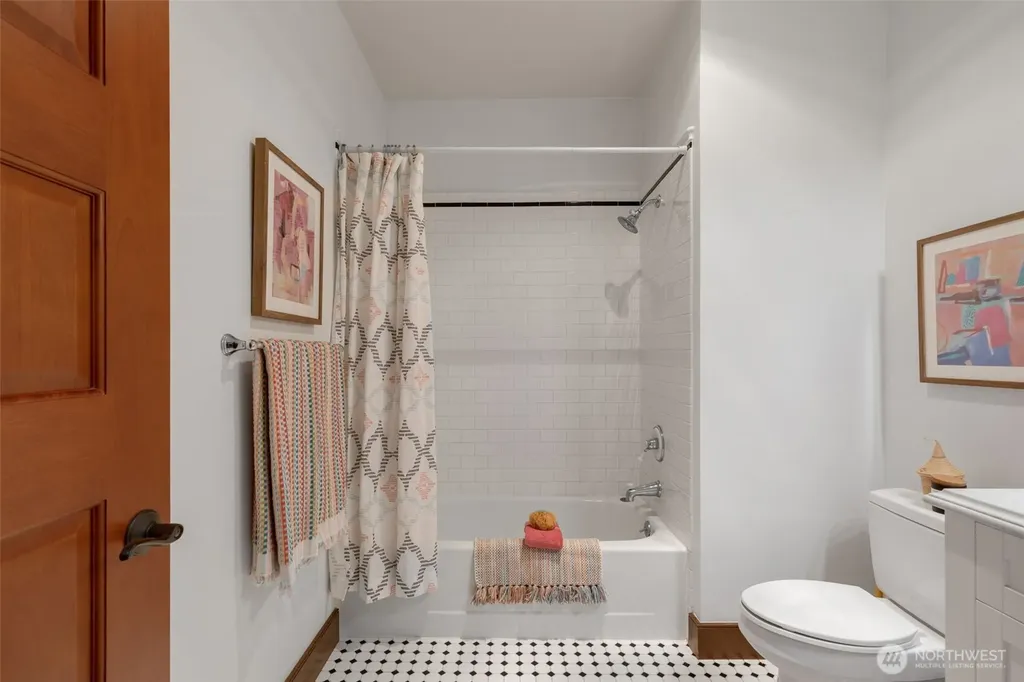 201 Galer Street Seattle WA 98109