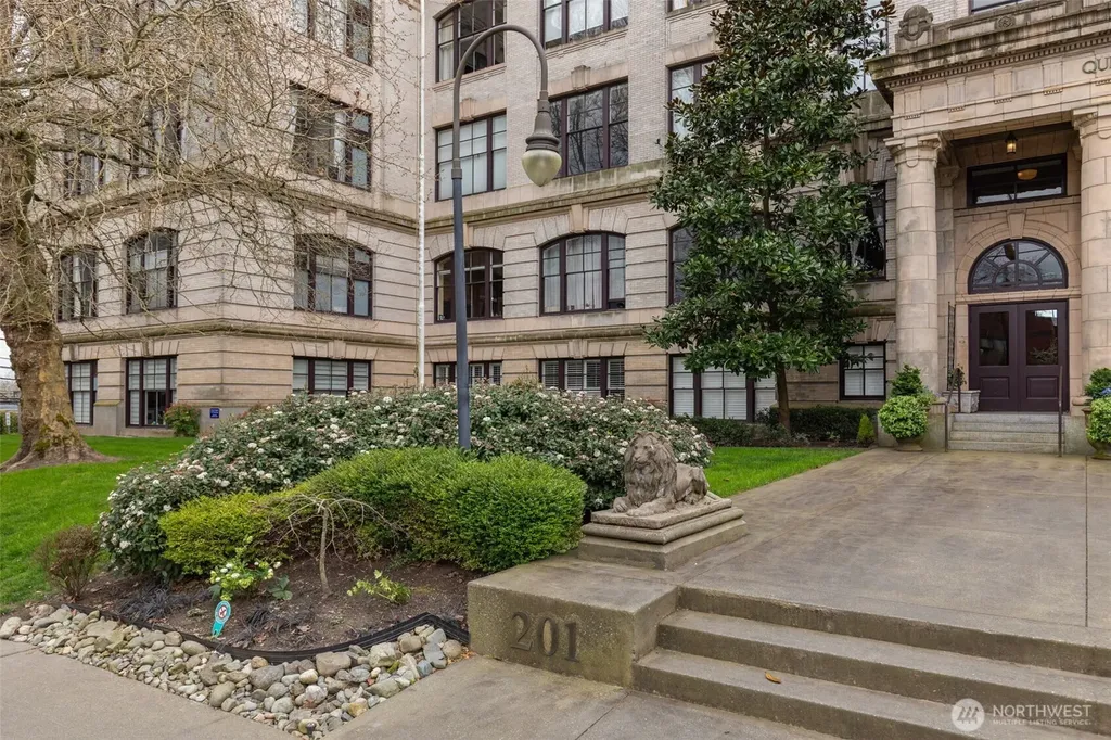 201 Galer Street Seattle WA 98109