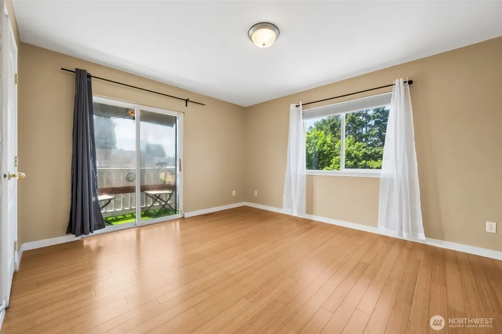 1011 Pennsylvania Avenue Bremerton WA 98337
